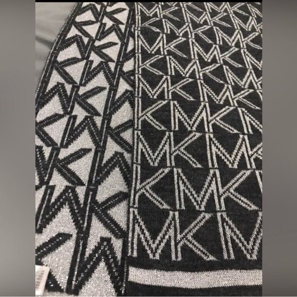 Michael Michael Kors Metallic Black and White Scarf 60x9 - Picture 3 of 14